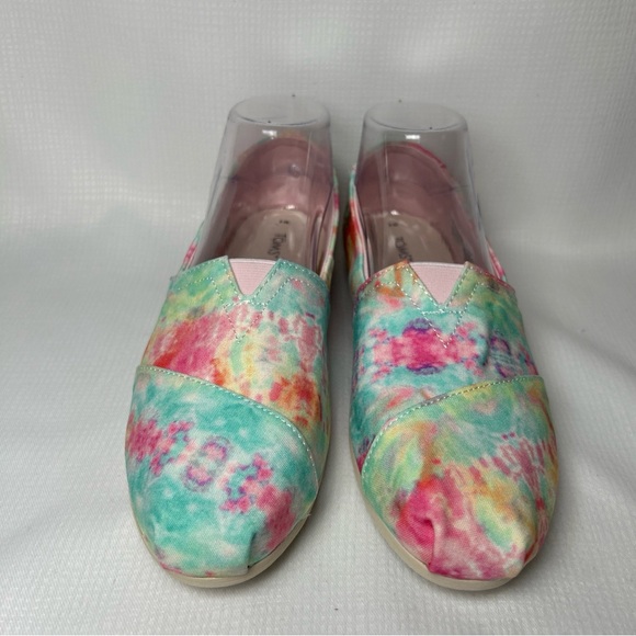 Toms woman's size 8 Shoes Multicolor  Tye dye canvas Flats Slip On Classic - Picture 2 of 10